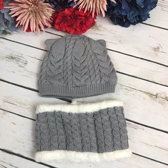 Baby/Toddler Gray Hat with Ears Ring Scarf - Picture 7 of 9